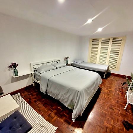 Home16 Sukhumvit16 Банкок Екстериор снимка