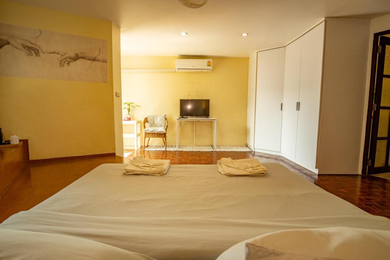 Home16 Sukhumvit16 Банкок Екстериор снимка