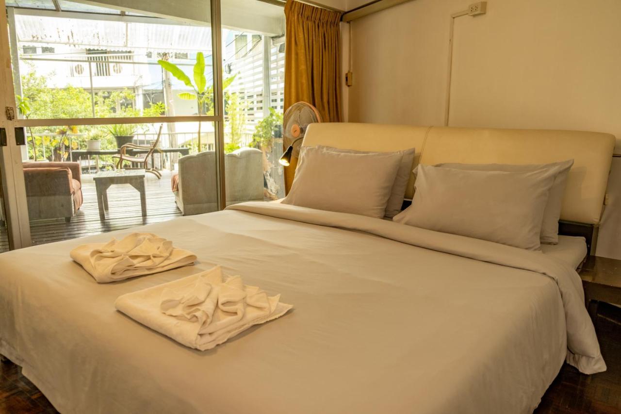 Home16 Sukhumvit16 Банкок Екстериор снимка