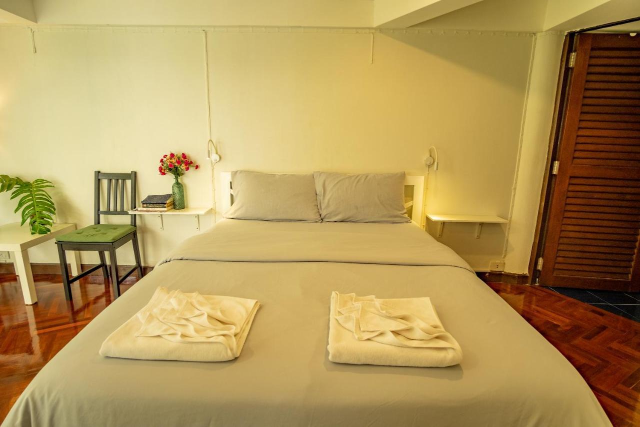 Home16 Sukhumvit16 Банкок Екстериор снимка