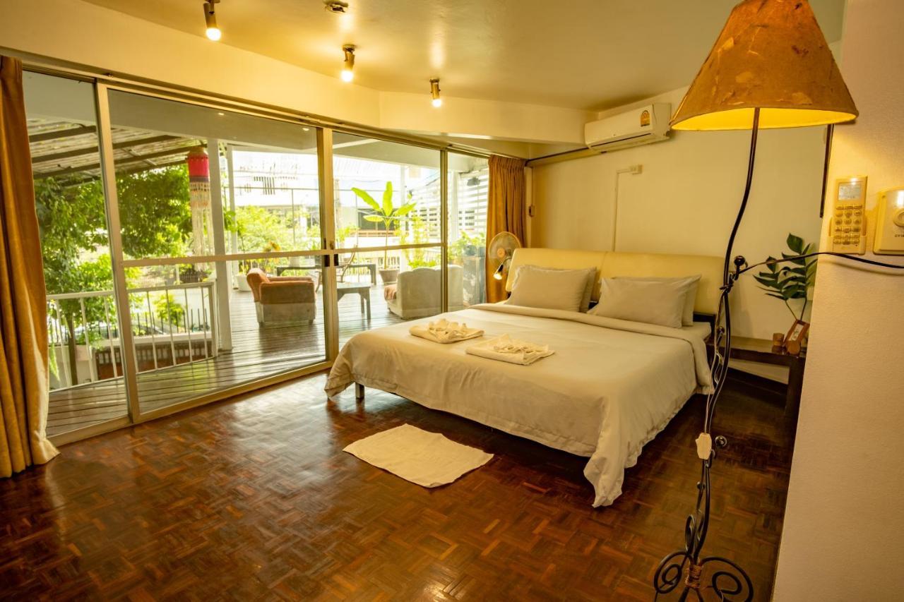 Home16 Sukhumvit16 Банкок Екстериор снимка