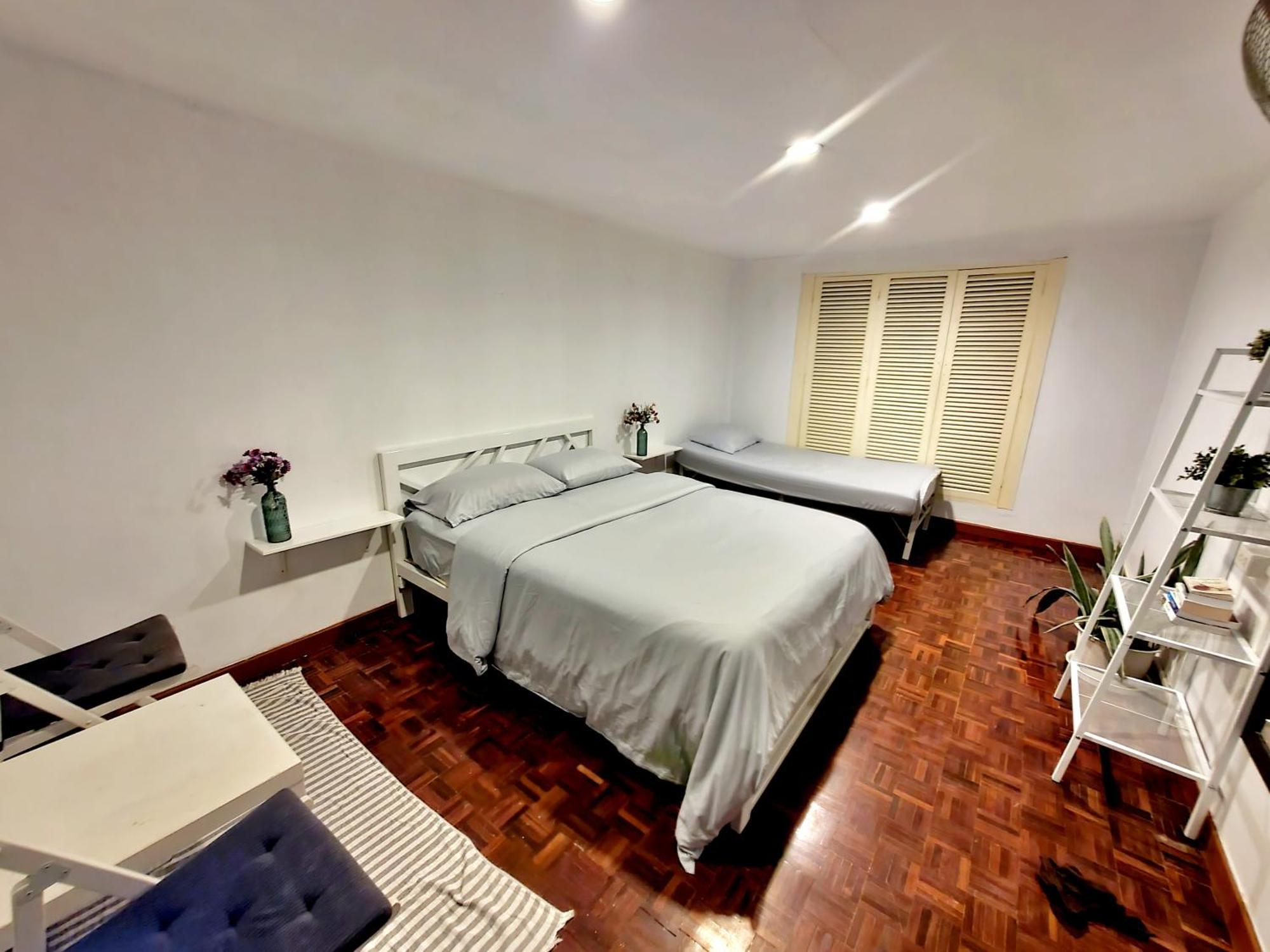 Home16 Sukhumvit16 Банкок Екстериор снимка