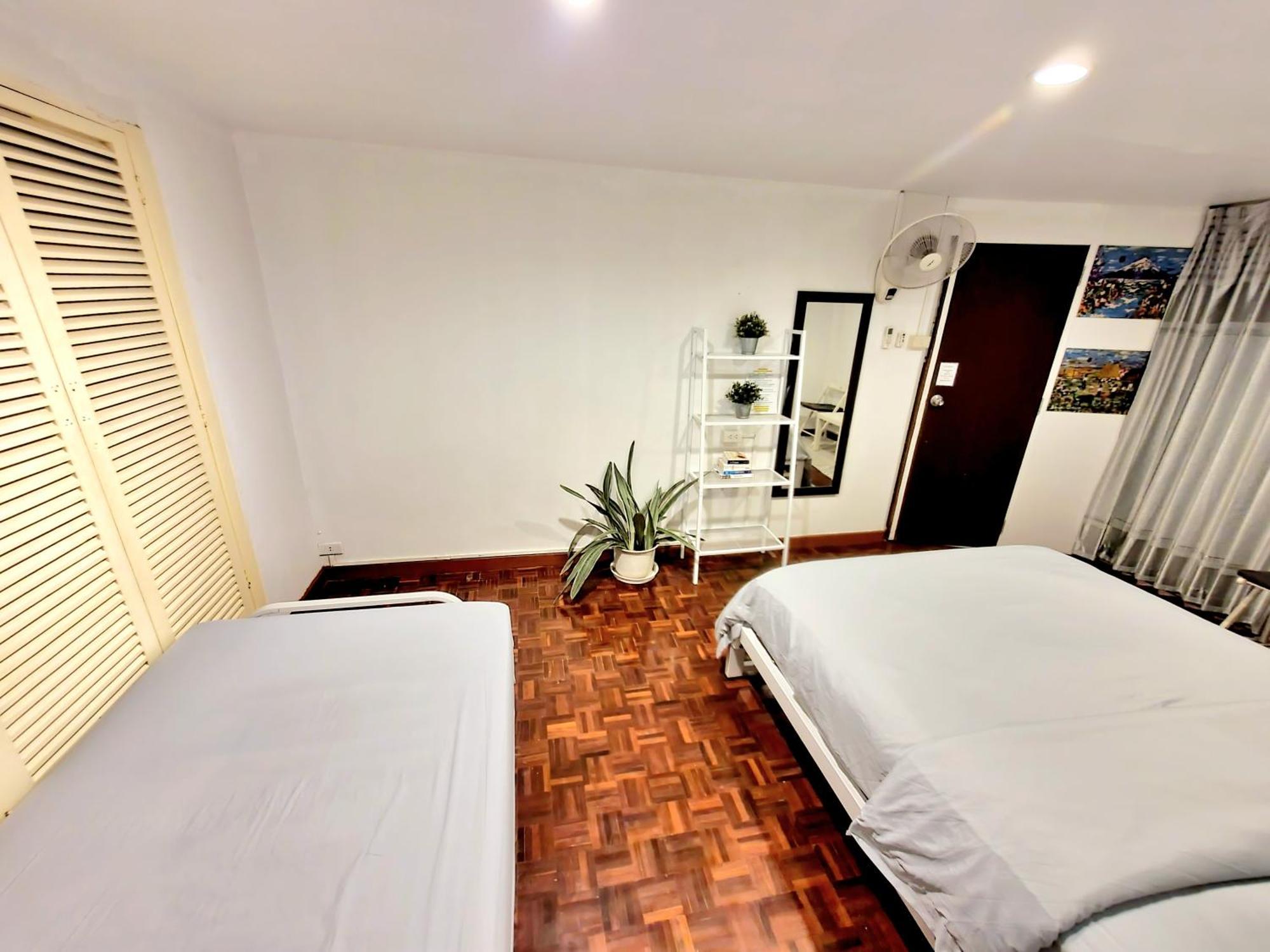Home16 Sukhumvit16 Банкок Екстериор снимка