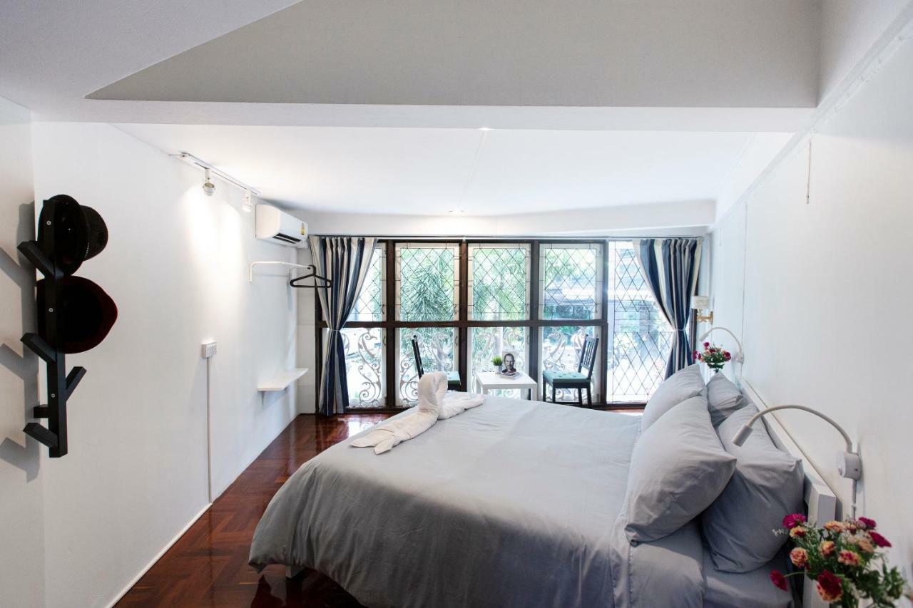 Home16 Sukhumvit16 Банкок Екстериор снимка